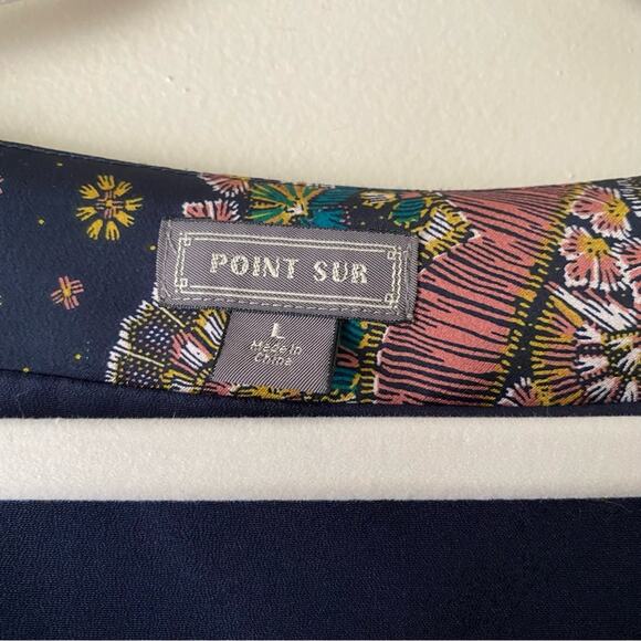 Point Sur J. Crew | Satin Crepe Paisley Floral Wrap Blouse Top V-neck Navy Large - Picture 7 of 8